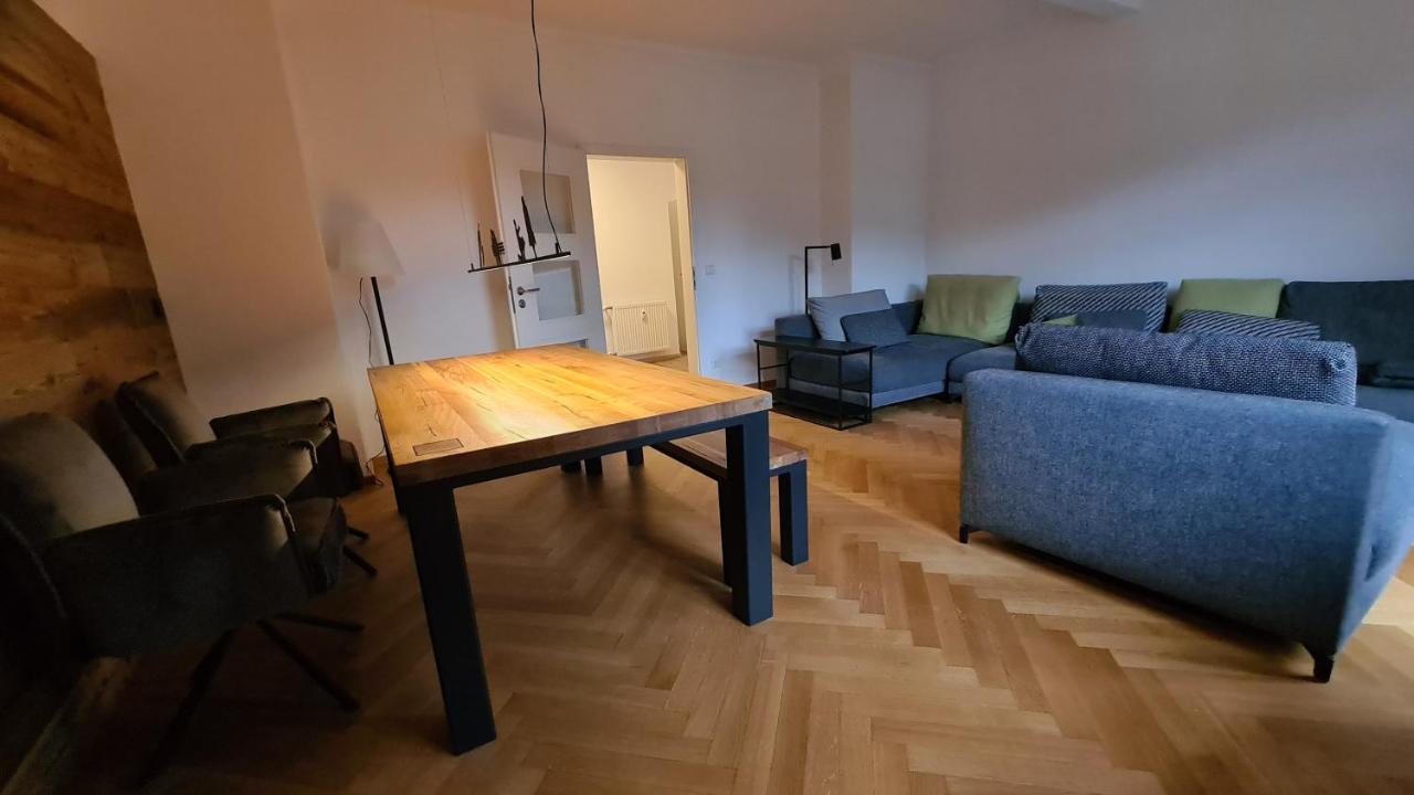 Bunter Hirsch Ferienwohnung Im Garmischer Zentrum ภายนอก รูปภาพ