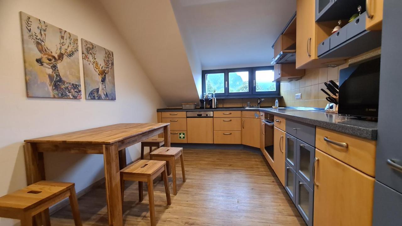 Bunter Hirsch Ferienwohnung Im Garmischer Zentrum ภายนอก รูปภาพ